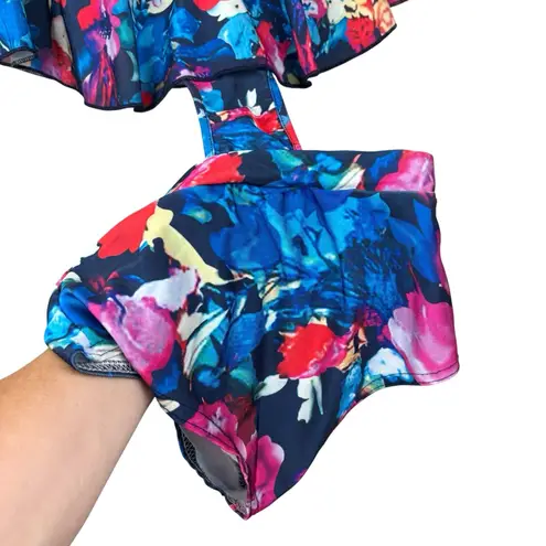 Floral monokini, size Small, beach vacation resort wear sexy summer outdoors NWT Multiple
