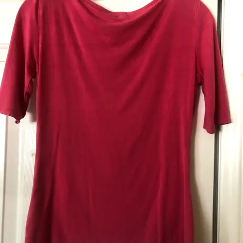 Premise Studio Short Sleeve Redish Pink Tee with Cutout XS