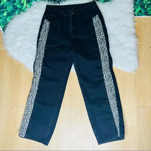 Black edgy animal print casual cool jeans Size L