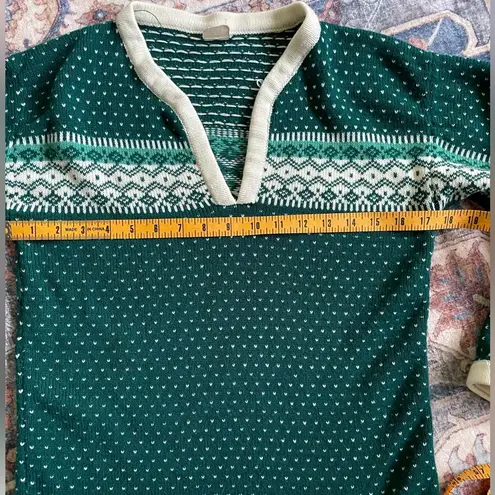 Vintage Green & Cream Acrylic Sweater V Neck Wide Sleeves Size L Fits Like M Size M