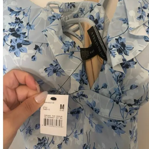 A pea in the pod NWT Ruffled Maternity Floral Swimsuit Light Blue Size M