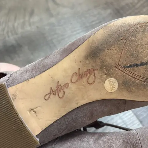 Arturo Chiang Taupe Suede Lace Up Pointed Toe Flats Women’s Size 6.5