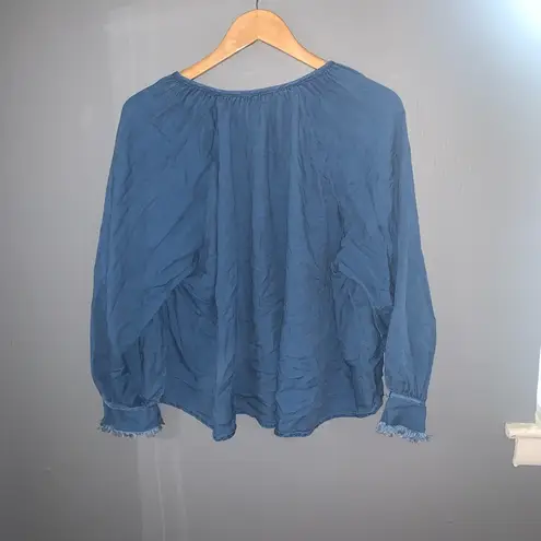 Splendid NWT  blue chambray peasant top