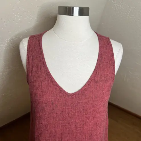 3/$30 Cut Loose Tank Top Womens XS Red Linen Blend V Neck Side Slits Hi Low