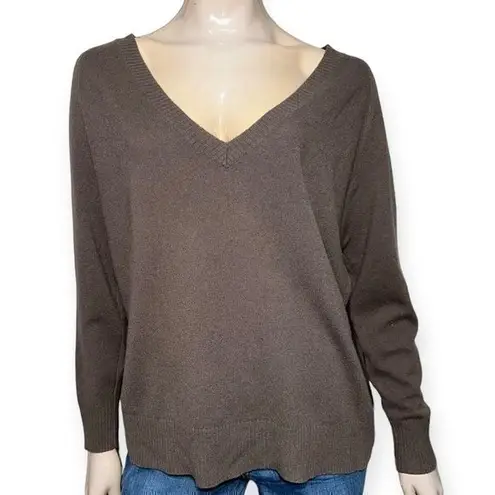 360 Cashmere Women’s Size S Mouse Gray Cashmere Knit V-Neck Long Sleeve Sweater