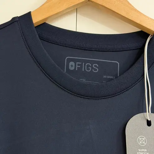 FIGS  Cornelia FORMx Crewneck Scrub Top in Navy, Size XXS