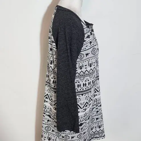 Black and White Print Baseball Tee Size Medium Women's Star Wars Top