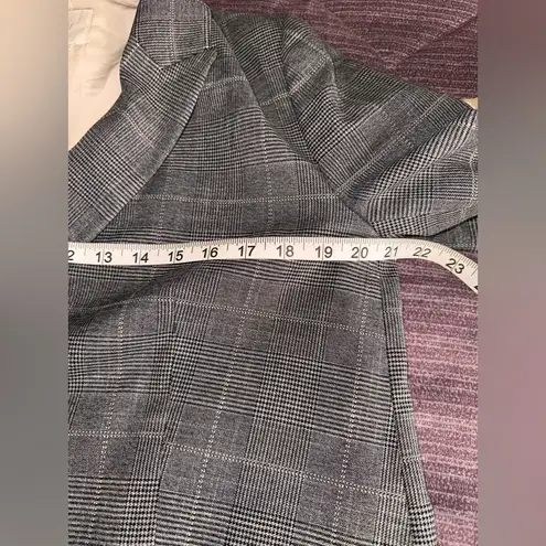 H&M  Black and White Patterned Blazer - Image 5