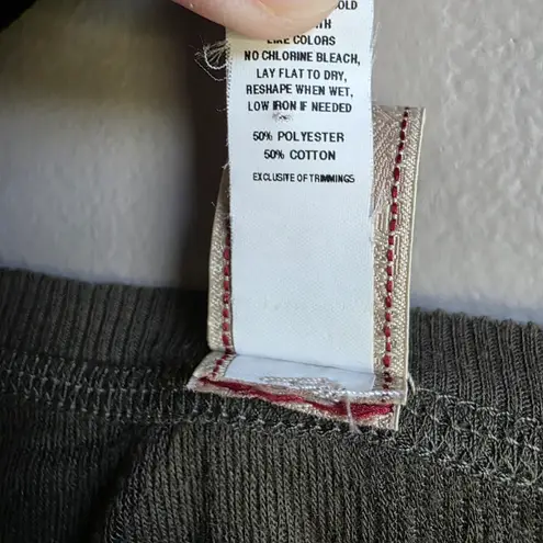 BKE Olive Green V-Neck Long Sleeve Top