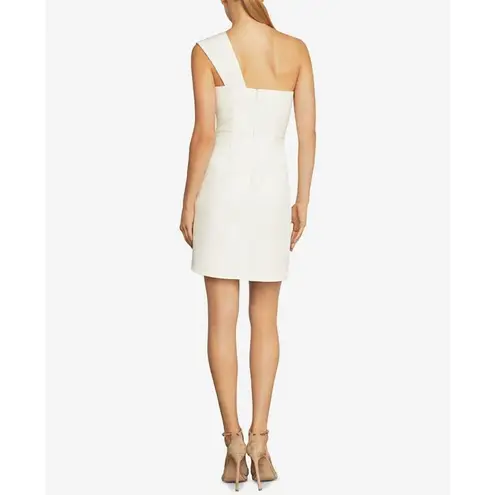 BCBGMAXAZRIA New.  white One-Shoulder Cocktail Dress. 8.