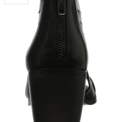 Kelsi Dagger New open toe booties Koraline sandals