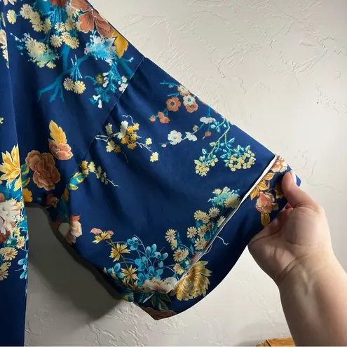 Haute project Blue Floral Crop Kimono Cardigan
