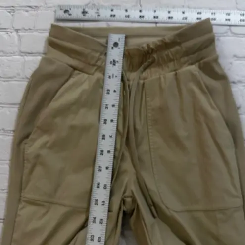 Lululemon Beyond The Studio Jogger size 0