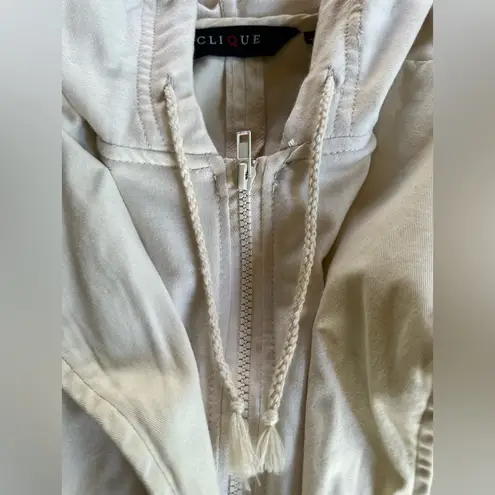 Clique Embroidered Cream Jacket Med