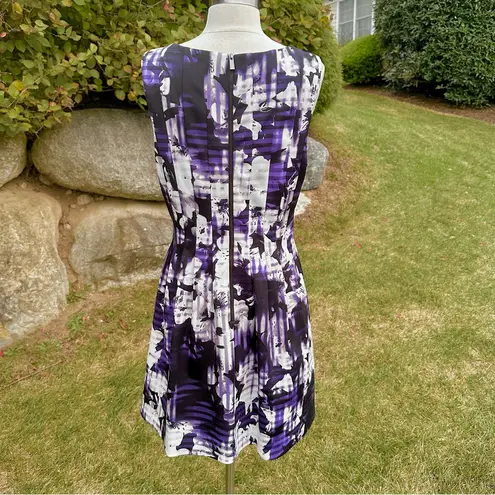 Vince Camuto  Size 12 Fit & Flare Sleeveless Lined Dress