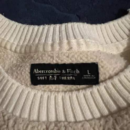 Abercrombie & Fitch Abercrombie large Sherpa sweater