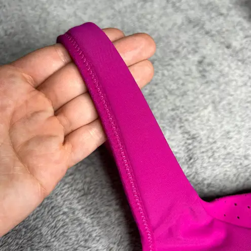 Lululemon Run Times Bra Ripened Raspberry (RIPR) Size 32DDD NWT *Adjustable*