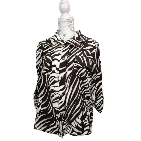 Chico's Zenergy by  NEEMA Cool Zebra Zazu Black White Zip Front Jacket Size M