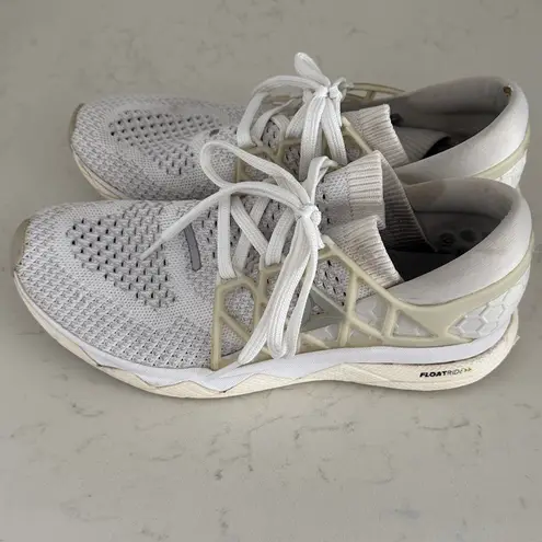 Nike  Free 5.0 x Reebok White Sneaker Shoe - Size 8