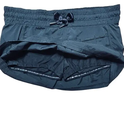 Lululemon  Personal Best Black Skort Size 8 Running Tennis Pickleball Athletic - Image 4