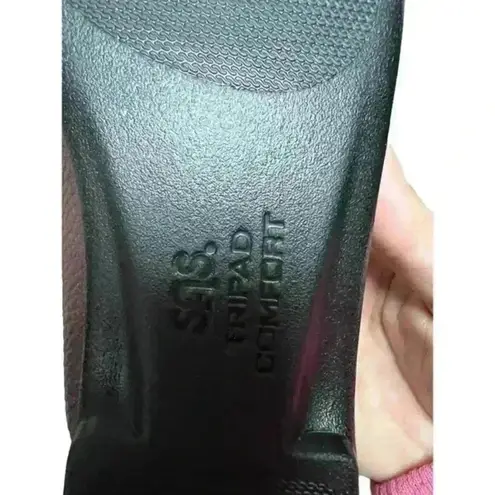 SAS Simply Slip On Loafer Women's Burgundy Pebbled Leather Loafer Shoes Size 7.5