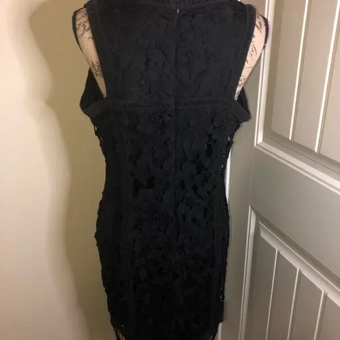 Suzanne Betro Susanne Betro Black Crochet Lace Sleeveless Dress with Zippered Back Size Medium
