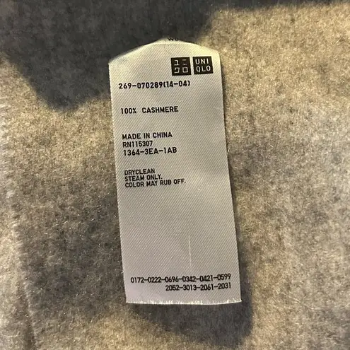 Uniqlo  Grey 100% Cashmere Long Fringe Edge Scarf.