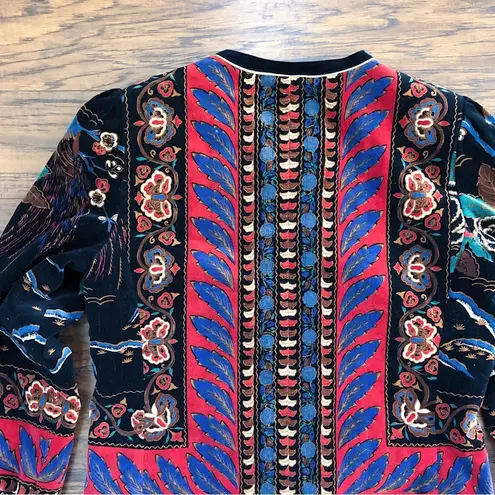 vintage • 1980s printed velvet jacket Saxton Hall floral peacock black red blue Size M