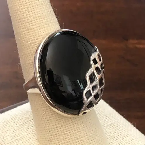 Artisan Vintage Black Onyx Cabochon Sterling Silver Cutout Cocktail Ring Sz 8