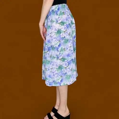 Vintage Handmade Purple & Green Floral Girly Cottage Knee