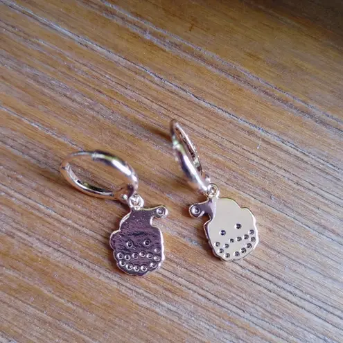 Small Gold Shimmer Santa Head Huggie Hoop Earrings Red