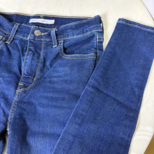 Levi's  Women's Dark Blue 720 High Rise Super Skinny Jeans