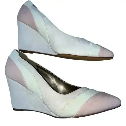 Bellini NWOB Women’s Jezebell Wedge Pump‎ Light Pink 7.5 White