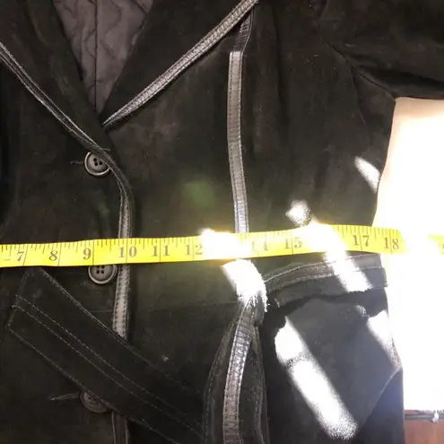 1970s Vintage Gothic Whimsygoth Black leather & suede full length long trench coat jacket belted long sleeve button front Fully lined puffer material interior Size M - Image 5