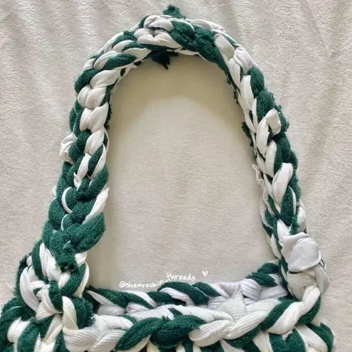 green and white crochet bag!