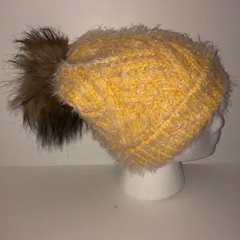 Echo 23 NYC slouchy knit hat gold heather