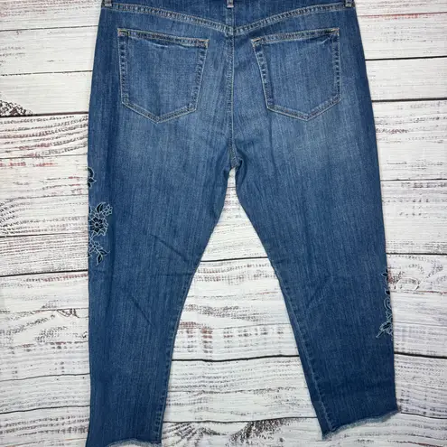 Loft Ann Taylor Embroidered Boyfriend Jeans 29/8 Blue