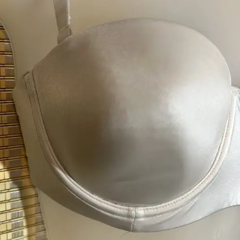 Auden Lightly Lined Straps or Strapless Underwire Bra Off White 32D Size undefined