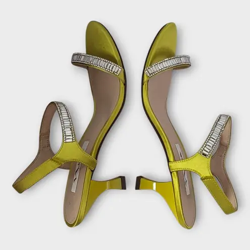 NinaNiara Womens Zest Crystal Satin Low Kitten Heels Beaded Sandal Size 8M NEW