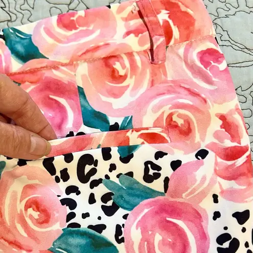 JADE Rose Print Side Scalloped Polished Cotton Stretch Shorts Sz 10 Pink