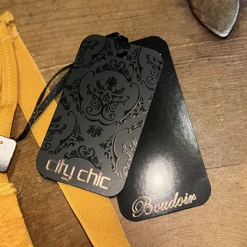 City Chic Woman’s Caddie Contour Bra Yellow Size 40DD