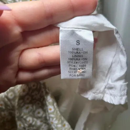 Dress Forum Dress Forum Urban Outfitters Button-Front Midi Dress ditzy floral women's small