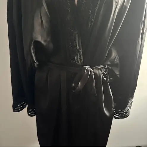 Go Softly Vintage Black Satin Silky Robe Size 2X Wrap Tie Midi Sleek Classic