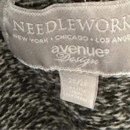 Needleworks By Avenue Design Cardigan Sweater Sz 26/28 Gray & Black Big Buttons
