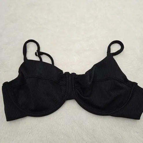 ONEONE Swimwear  Lupita Bikini Top in Black size XL Swim Beach