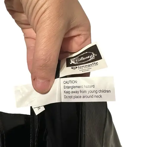 Lounge Fly Black and Gold Alice in Wonderland Tote Disney Classic Fairytale Rare!