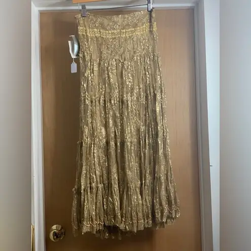 WD.NY Gold Lace Ruffled Maxi Skirt. Size