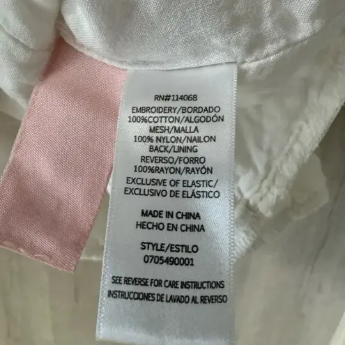 Revolve White Lace Top Loana Rent the Runway Off the shoulder size‎ medium