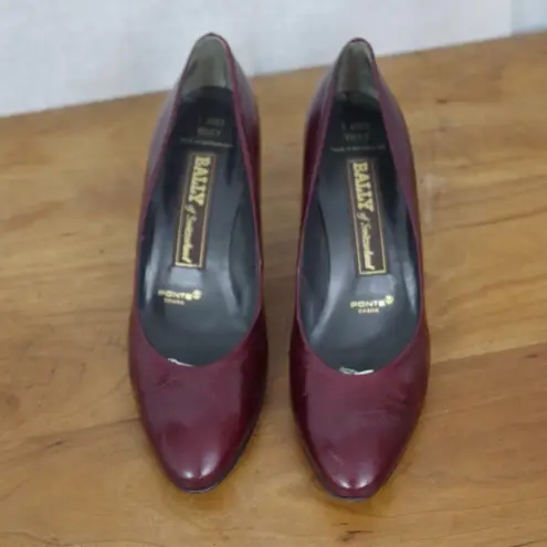 Bally Vintage Vicky Swiss Made Cordovan Colored Leather Pumps Size 8.5M Purple