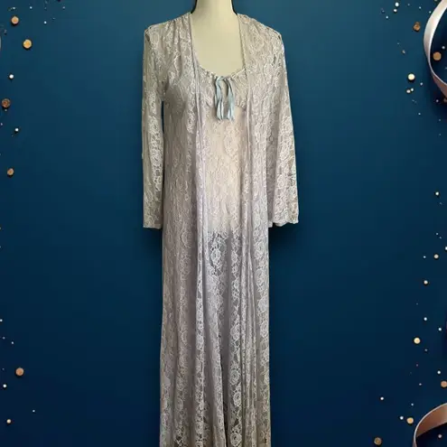 Vintage Sheer Lace Touch Of Fantasy Collections Gown and robe. Size M. Blue Size M
